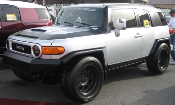 Toyota FJ Cruiser on American Racing Mojave Teflon