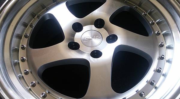 ESR SR-02 Machined Wheels